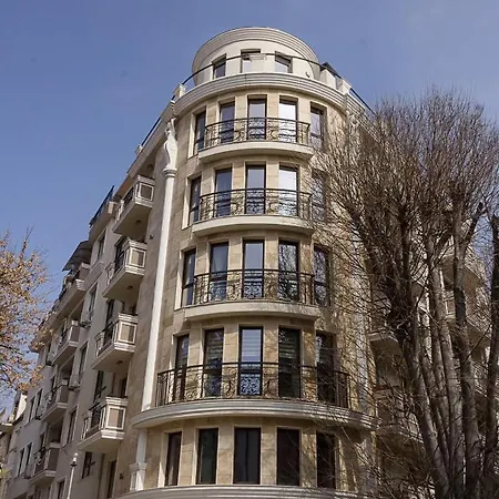 Three Private Near Port Of By Flat Mаnager * 瓦爾納
