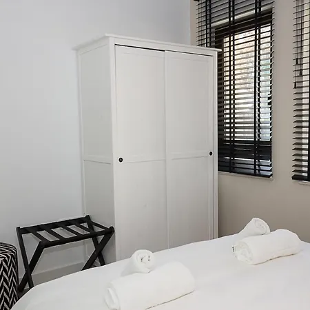 Three Private Near Port Of By Flat Mаnager 瓦爾納