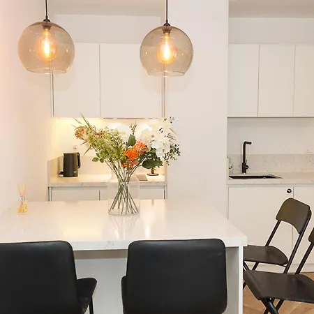 Three Private Near Port Of By Flat Mаnager * Várna